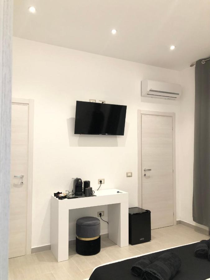 International House Olbia Hotell Eksteriør bilde