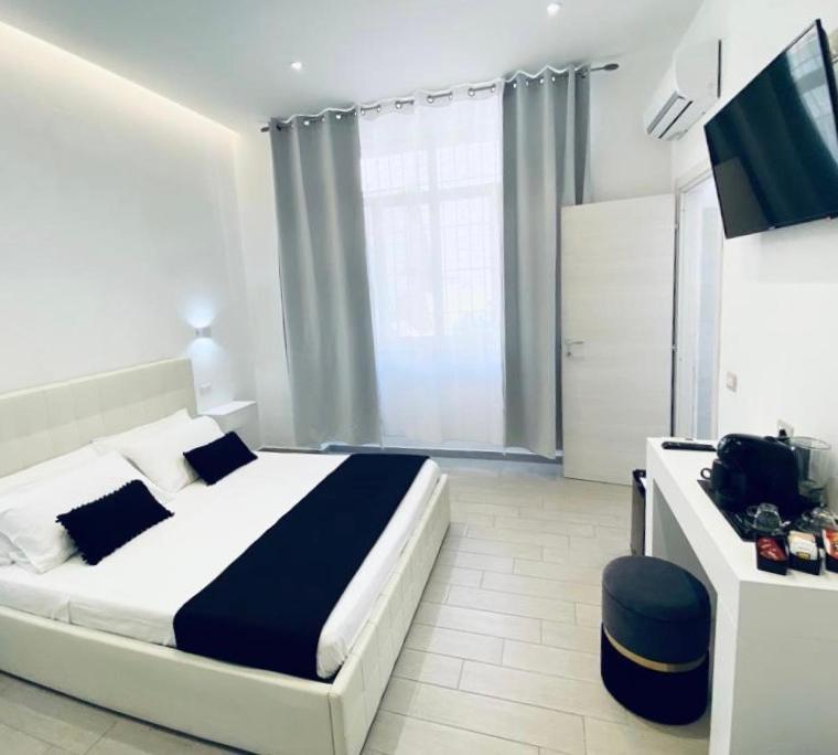 International House Olbia Hotell Eksteriør bilde