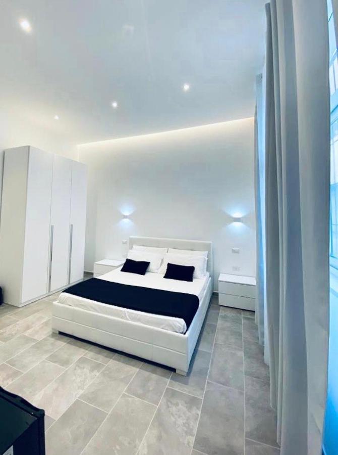 International House Olbia Hotell Eksteriør bilde